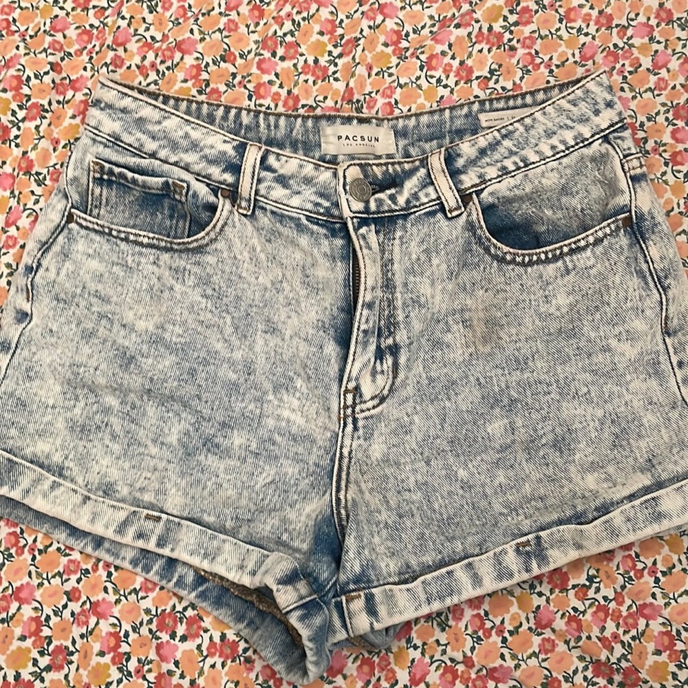 pacsun acid wash mom short